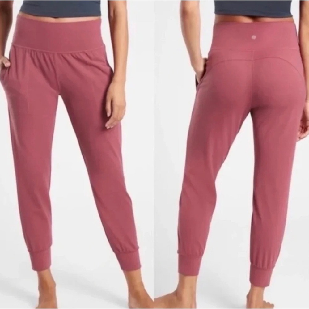 Athleta Small Salutation Jogger PowerVita Rose Pink Joggers Pockets Athliesure